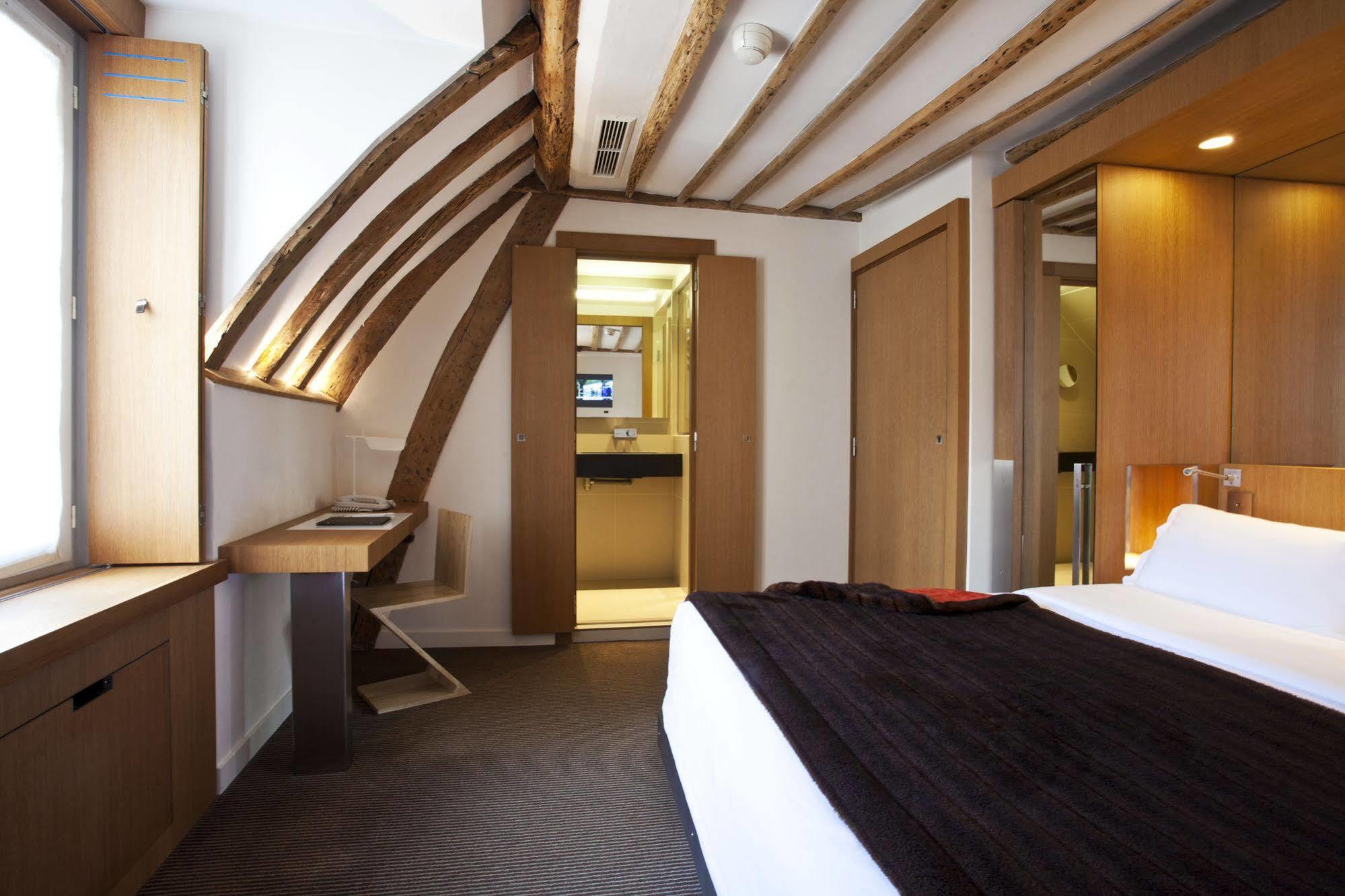 Select Hotel Paris Bagian luar foto